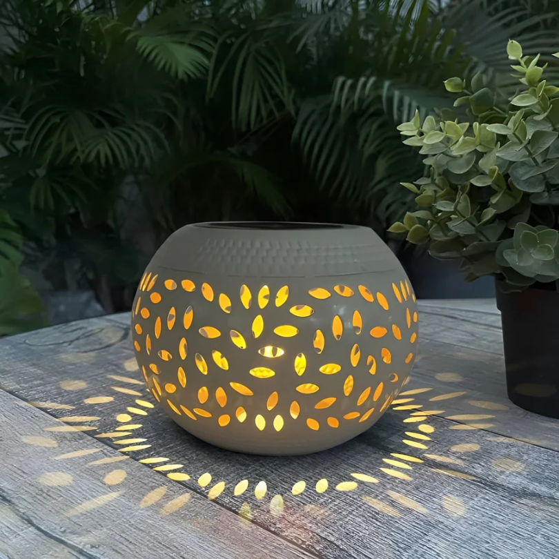 Lumopattern Solar Garden Lantern