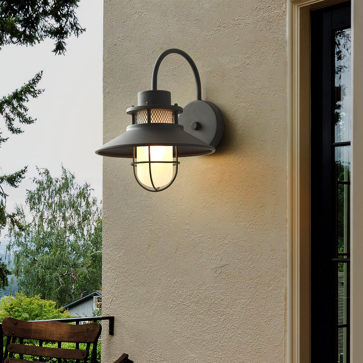 Felix Industrial Outdoor Lamp