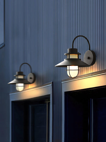 Felix Industrial Outdoor Lamp