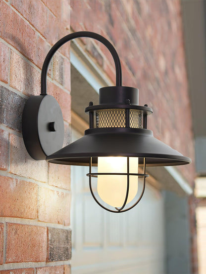 Felix Industrial Outdoor Lamp