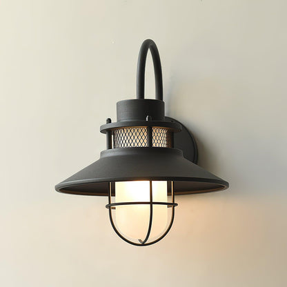 Felix Industrial Outdoor Lamp