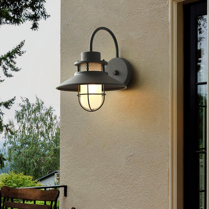 Felix Industrial Outdoor Lamp
