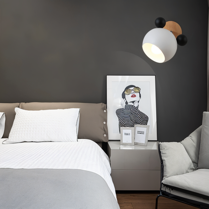 FlashMouse Pivoting Wall Lamp