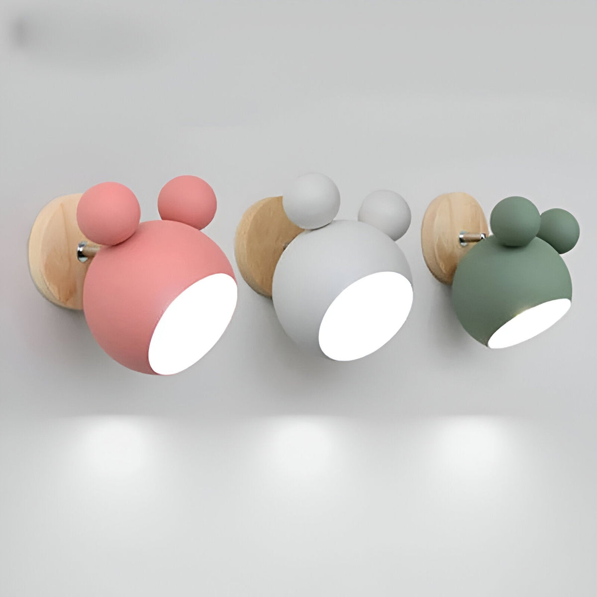 FlashMouse Pivoting Wall Lamp