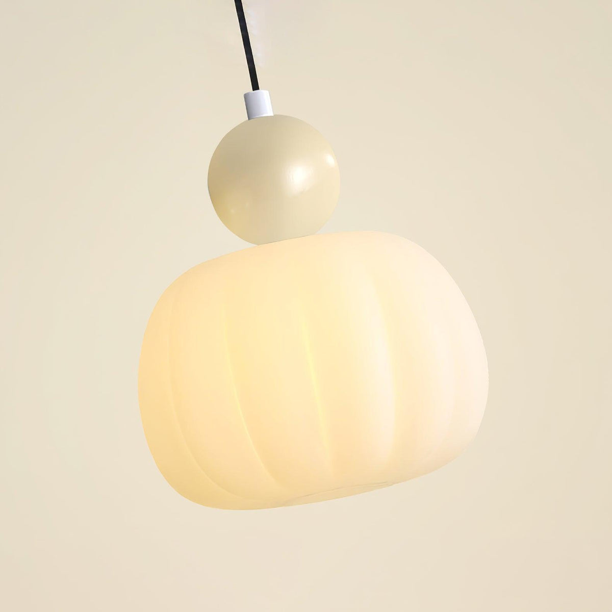 Yedra Organic Acrylic Pendant