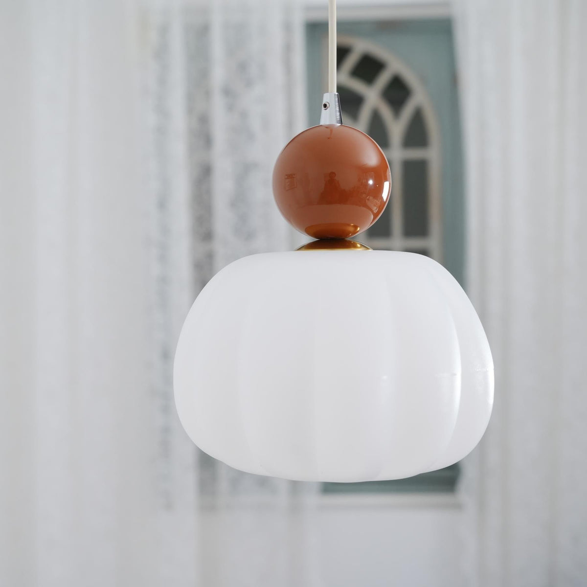 Yedra Organic Acrylic Pendant
