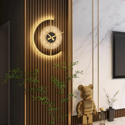 Lunaris Wall Clock Light