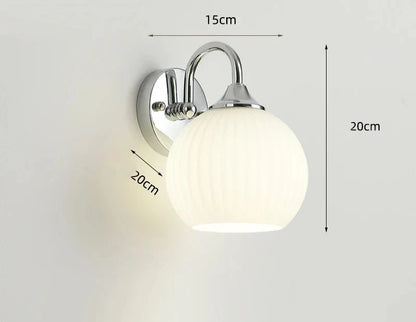 Quashion Ribbed Globe Wall Lamp