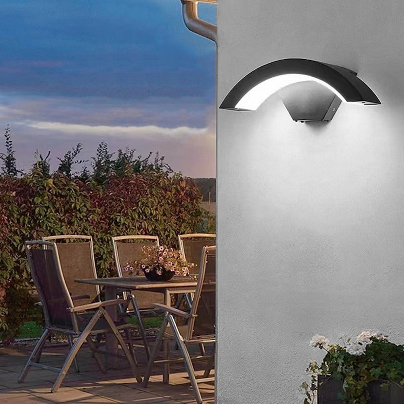 IP65 Arched Outdoor Wall Light