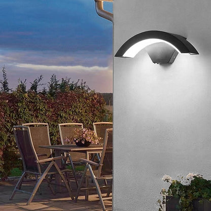 IP65 Arched Outdoor Wall Light